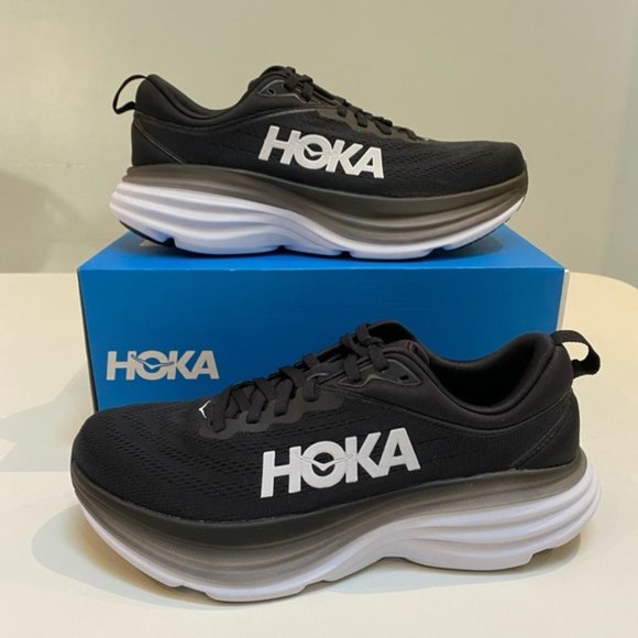 Hoka Shoes - BNIB Women’s Bondi 8 Sneaker in Black